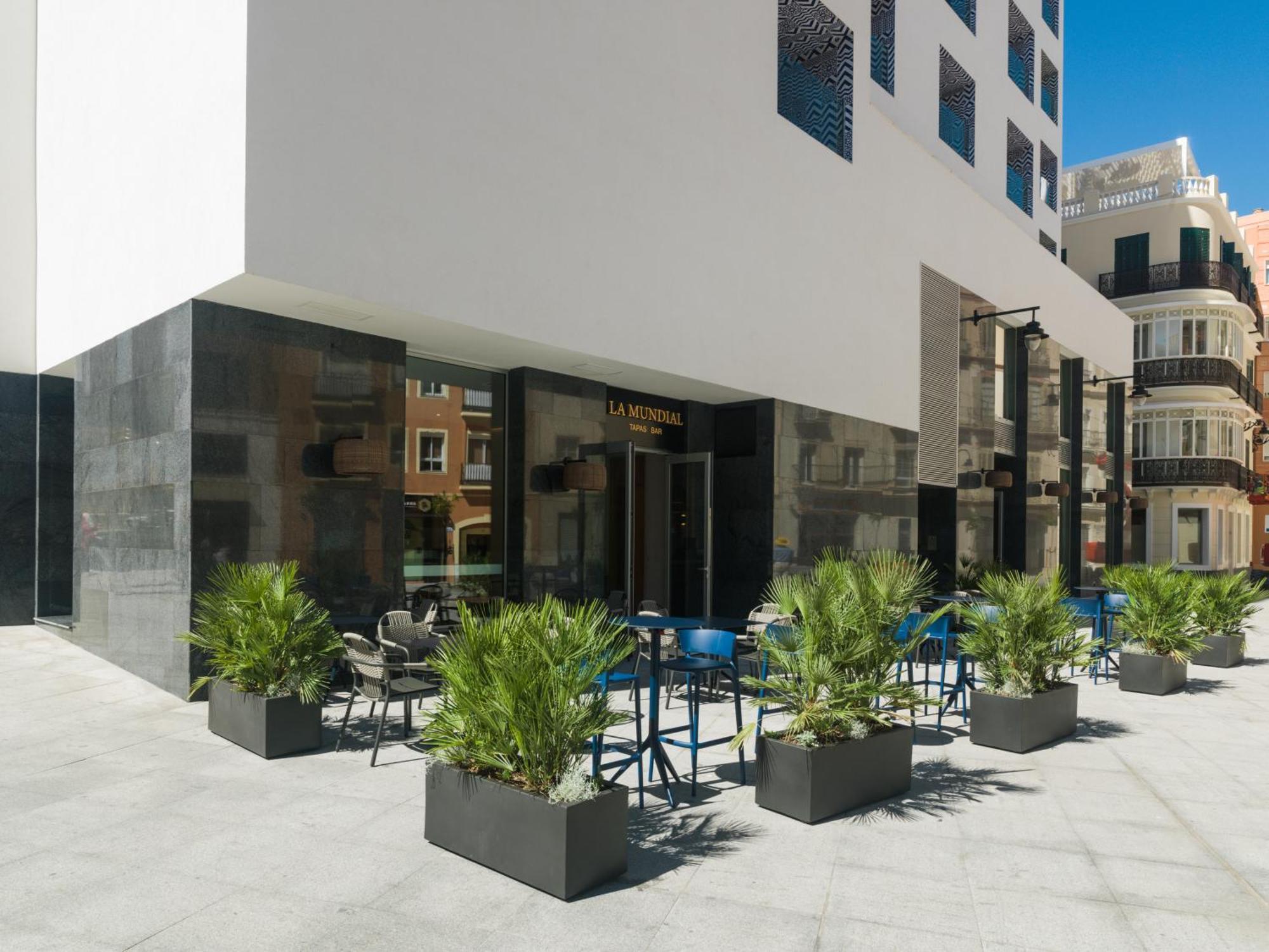 H10 Croma Malaga, Malaga